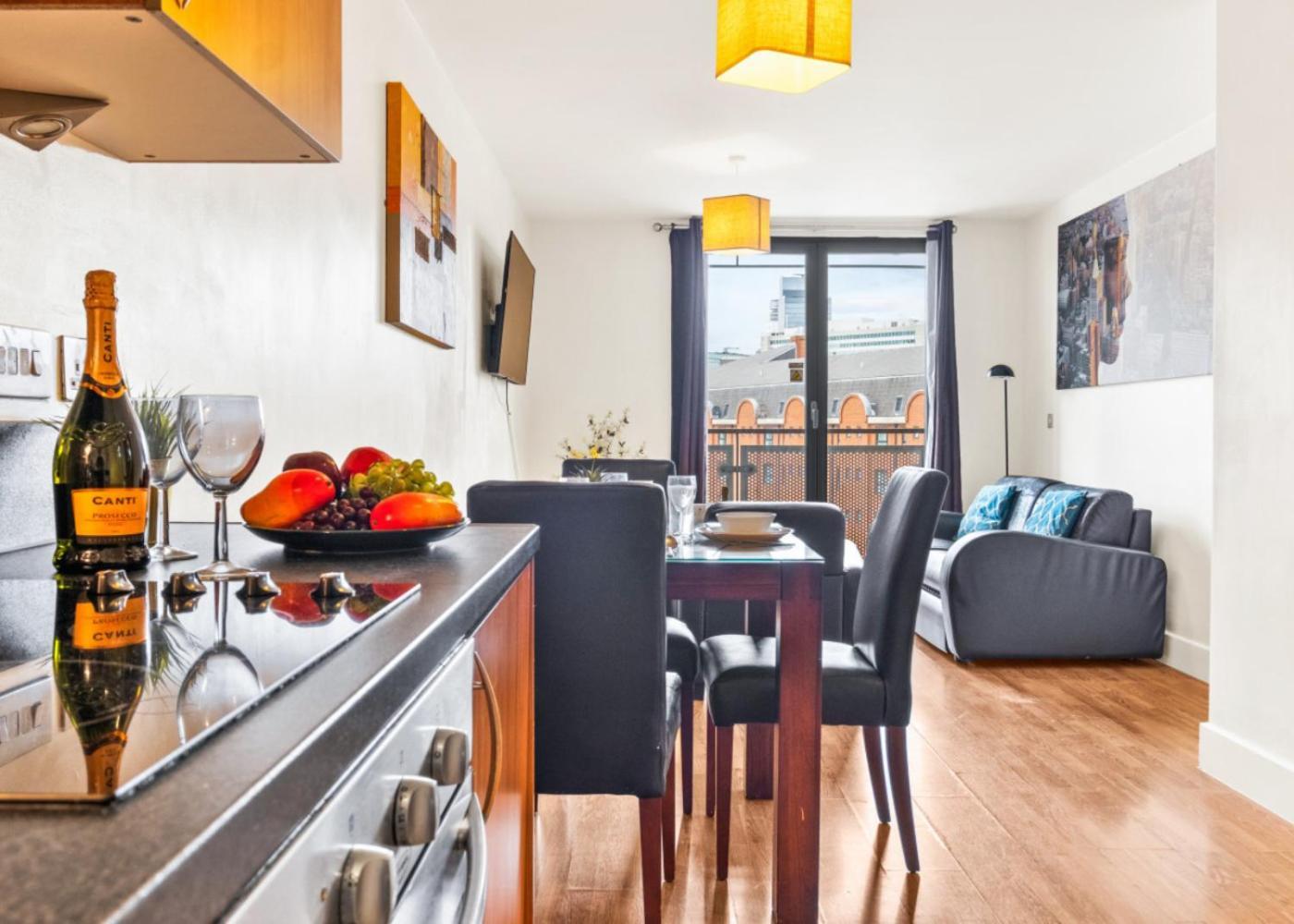 Chinatown - One Bed - Balcony - Secure Parking - Fast Wifi - Birmingham City Centre - 49A Eksteriør billede